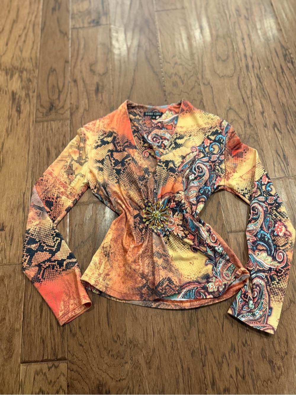 Y2K Boho Chic paisley snake print rhinestone V-neck top M Going Out Top Vintage